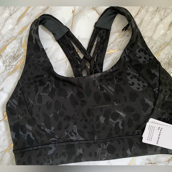 lululemon athletica Tops - Lululemon sports bra. Size 4.